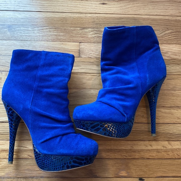 Baker Platform Suede Booties (Torri) in Royal Blue. Size 7. 5 inch heel height - Picture 4 of 6